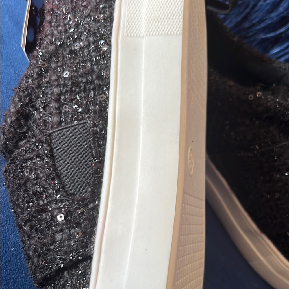 DV by Dolce Vita Black Textured Sneakers - Picture 11 of 14